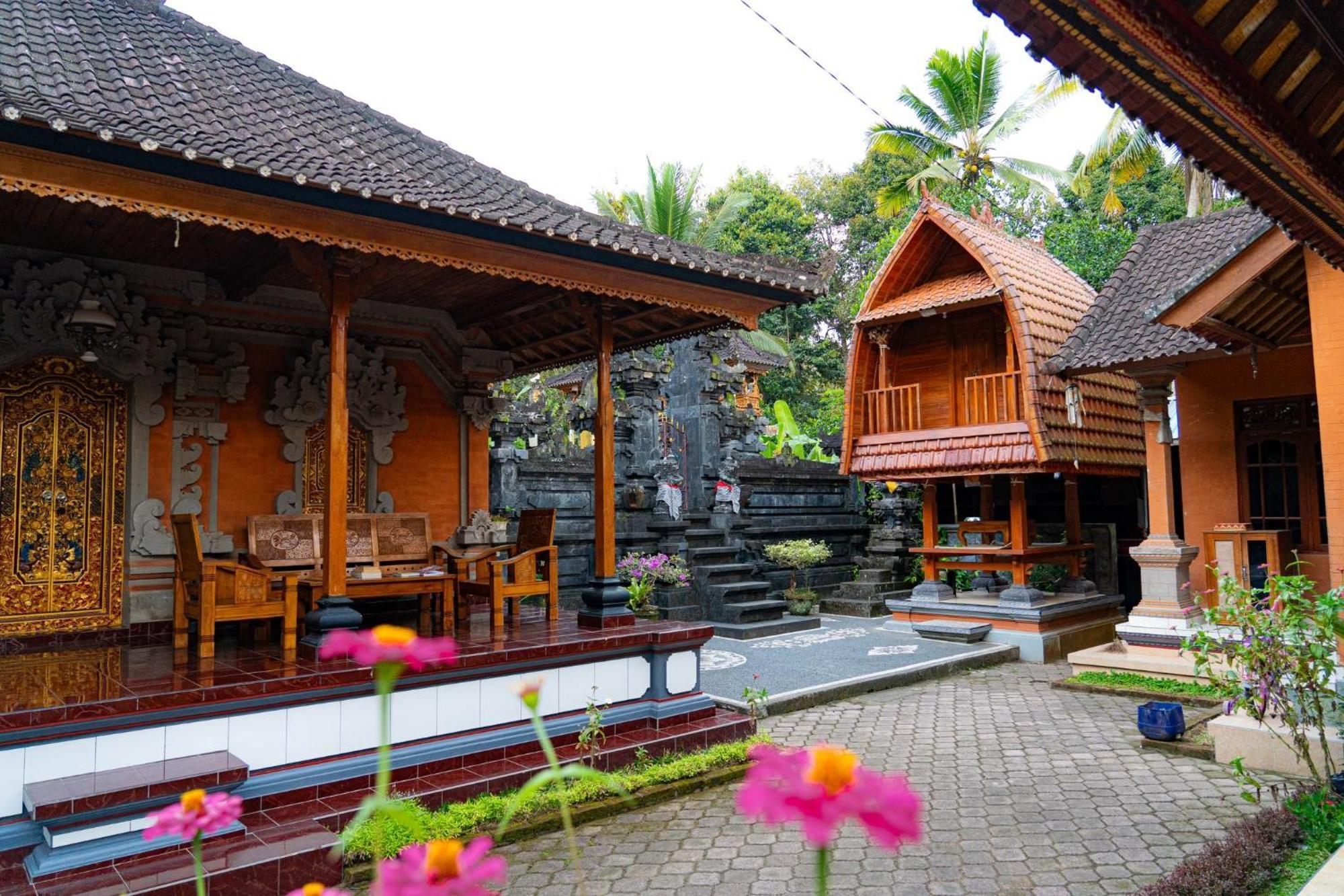 Rindu Homestay Undisan Exterior foto